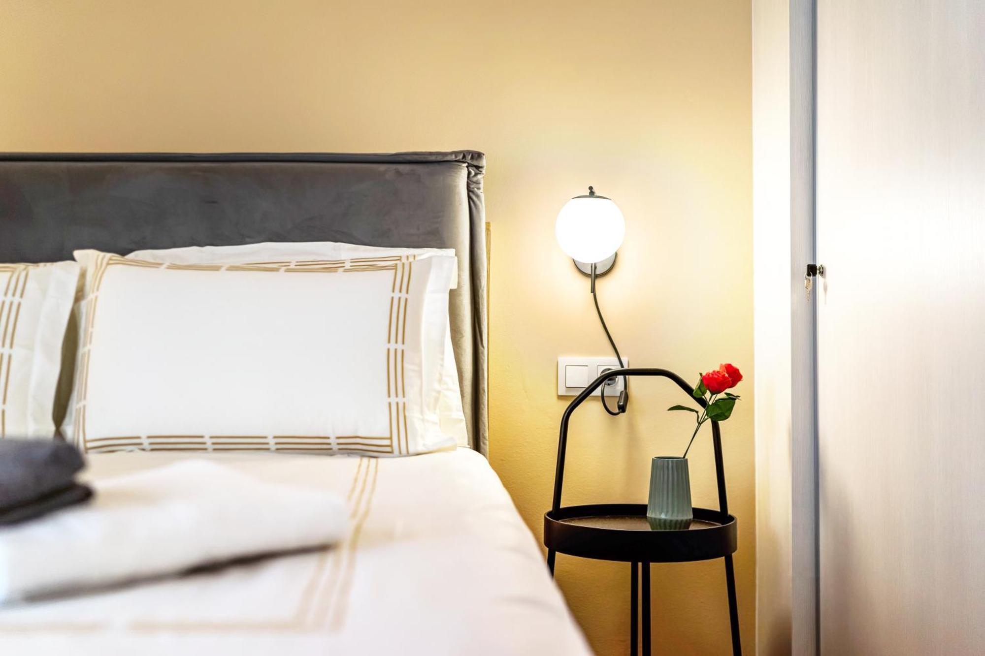 Oasis Athens - Boutique Suites エクステリア 写真